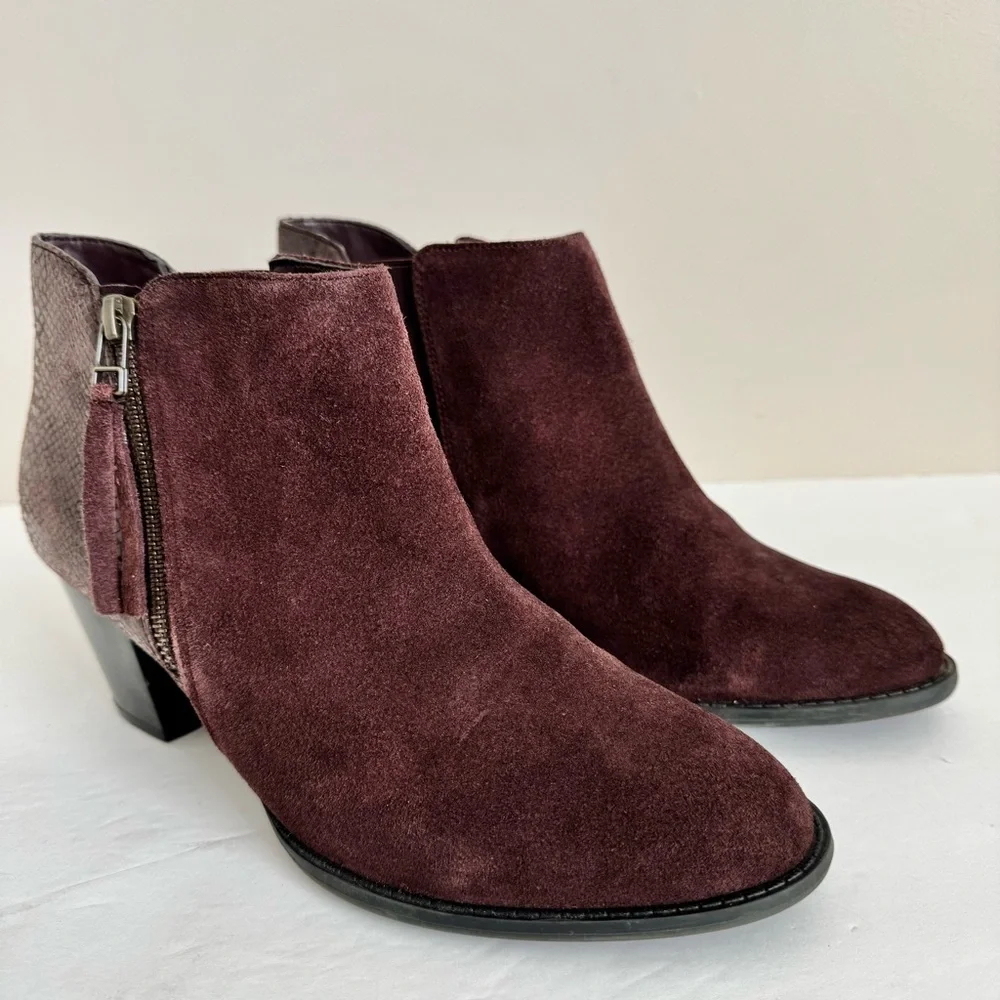 Vionic Anne Ankle Boots In Java Snake size 8